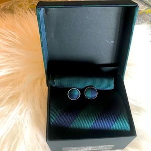 Set of tie, cufflinks and poshet